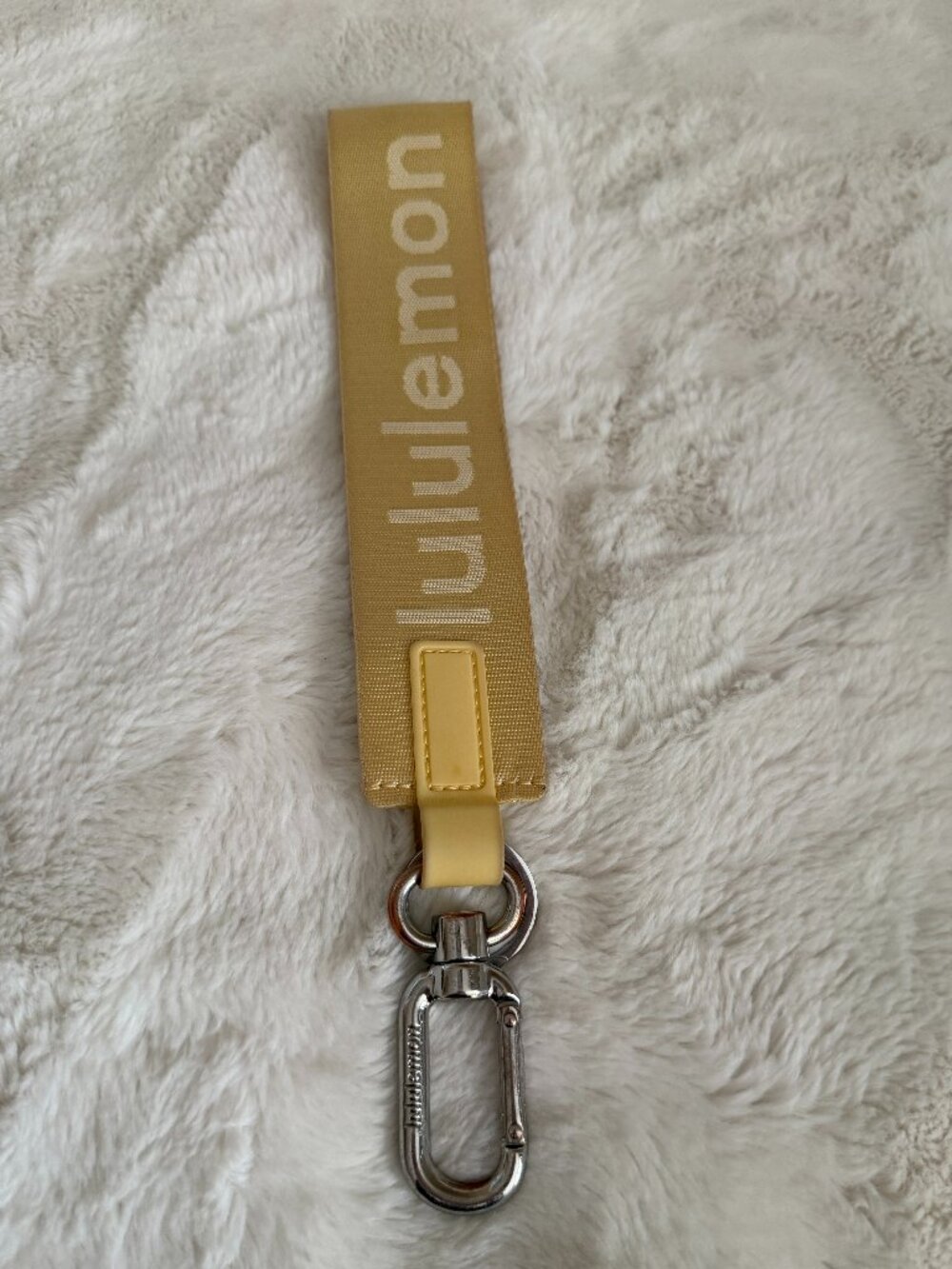 Lululemon Never Lost Keychain - Swirl Yellow